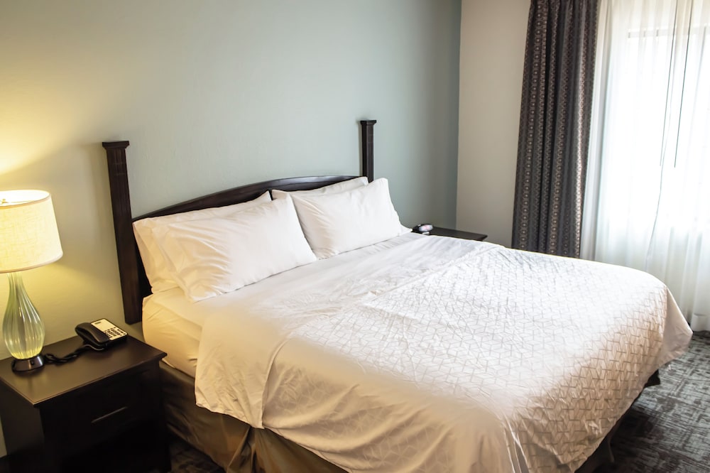 Staybridge Suites Minot by IHG - photo 20