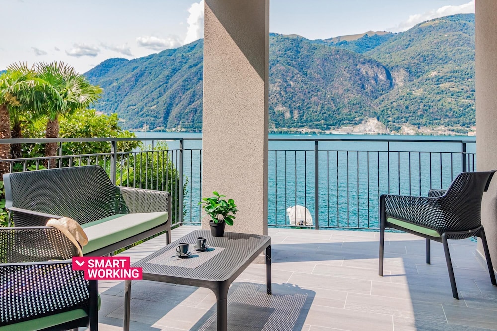 Ninfea Apartments by Wonderful Italy Sapphire — 4-Star Luxury Hotel in Lezzeno, Italy