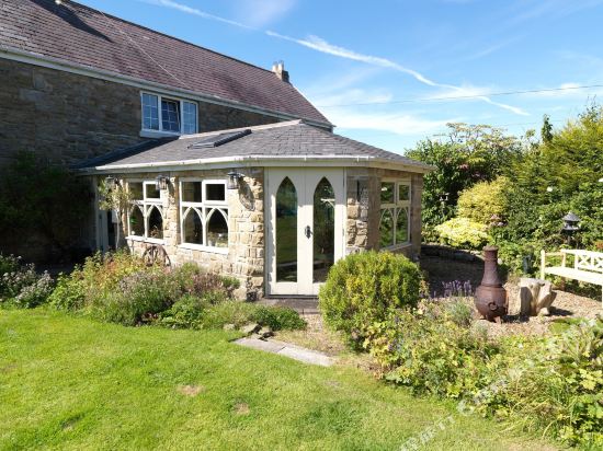 East Byermoor Guest House — 4-Star Luxury Hotel in Newcastle Upon Tyne, United Kingdom