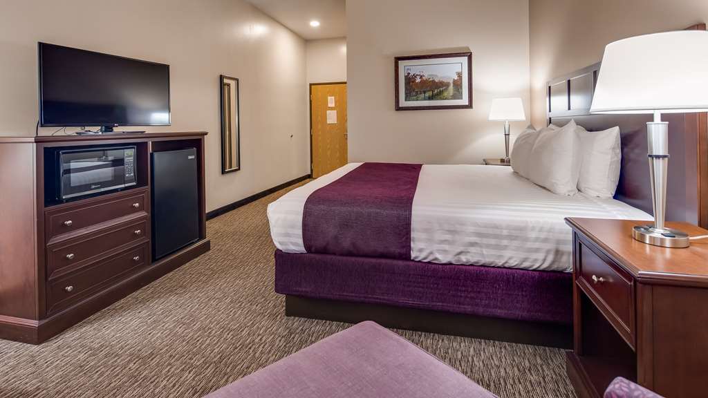 Best Western Plus Grapevine Inn - photo 32