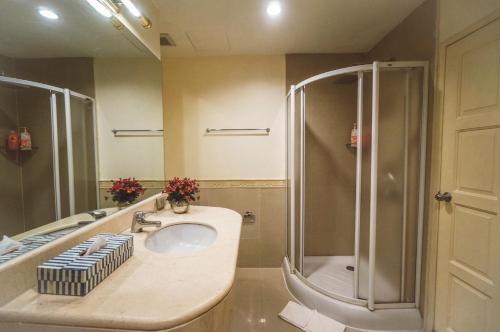 Chezmoi Bangkok Sukhumvit 26 Private Executive Residence 444