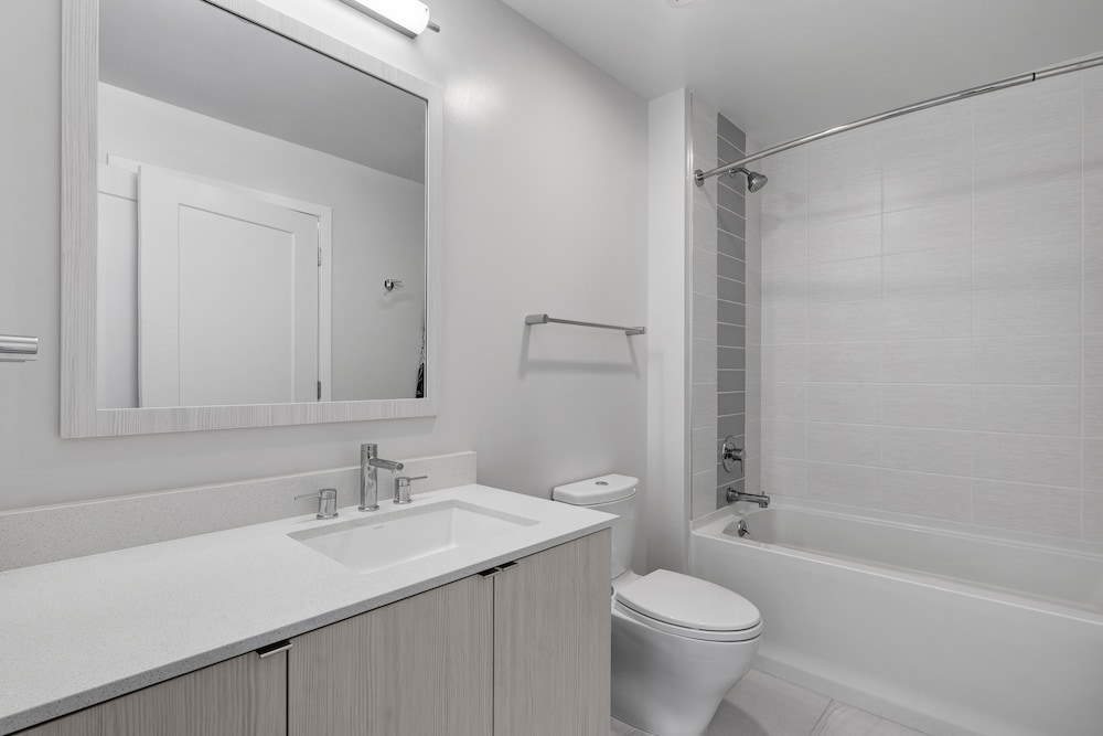 Global Luxury Suites Crystal City - photo 82