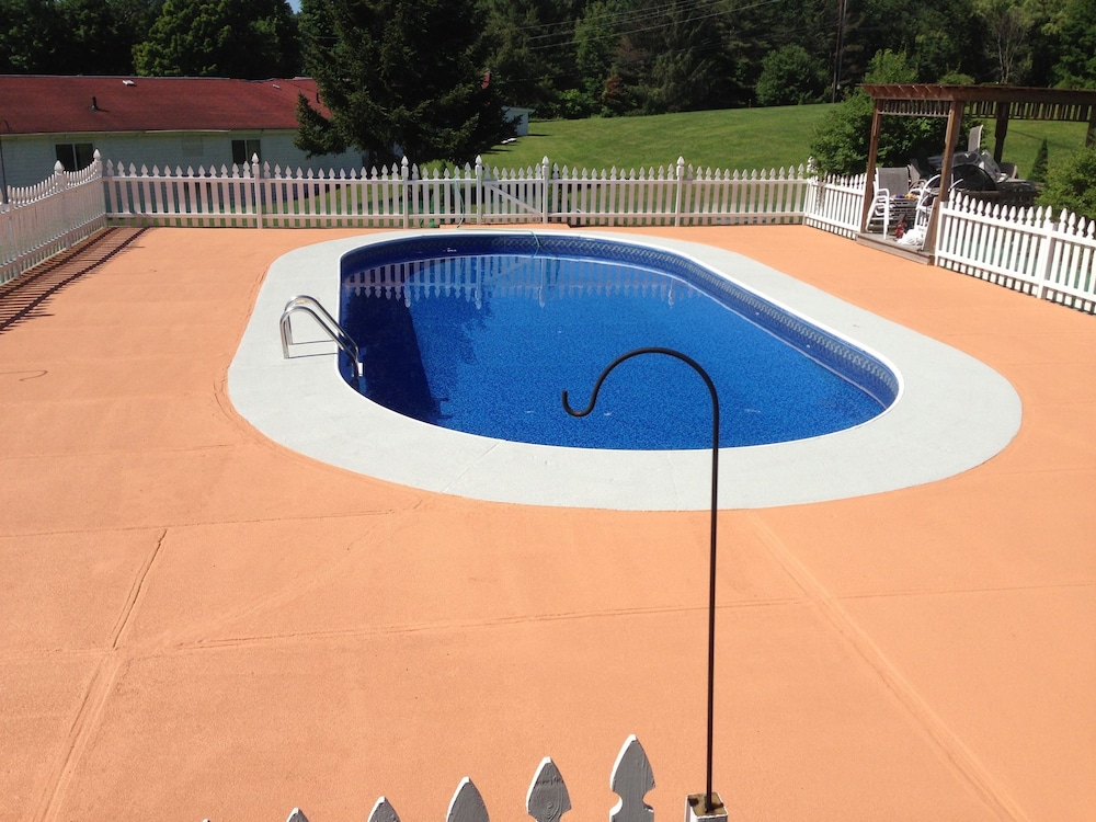 Four Winds Country Motel - photo 28