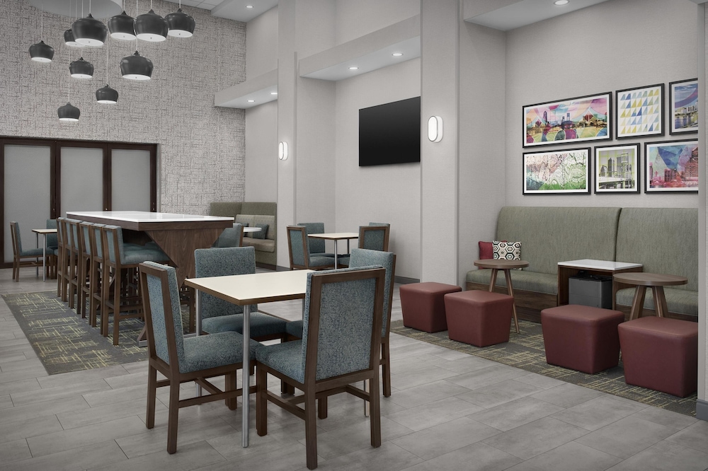 Hampton Inn & Suites Jacksonville South Bartram Park - photo 3