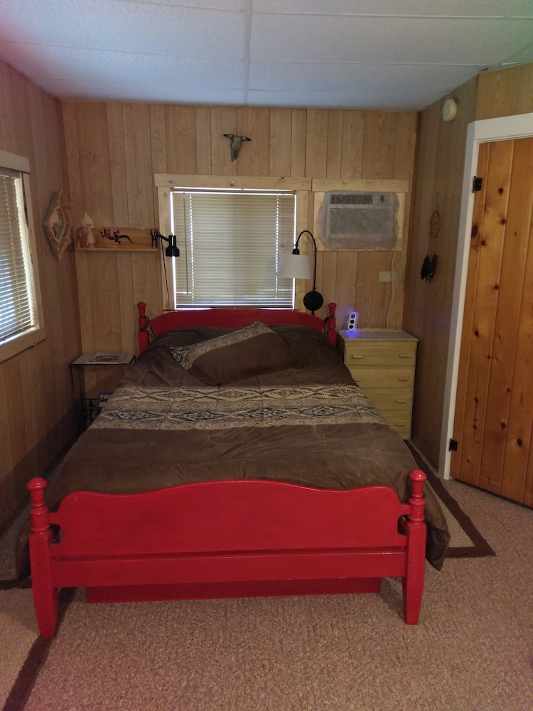 Birchwood Resort & Campground — hotel in Cadillac