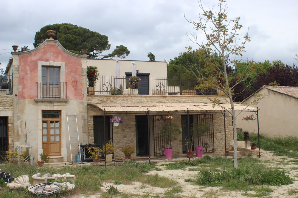 Le Bastidon de Cucuron - carbon neutral hotel in Cucuron