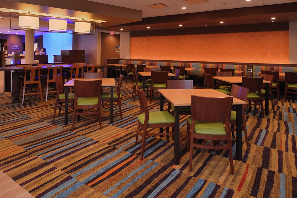 Fairfield Inn & Suites Fremont - photo 26