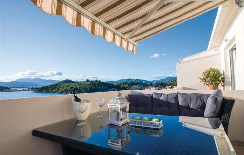 Two Bedroom Apartment In Blace — 4-Star Luxury Hotel in Opuzen, Croatia