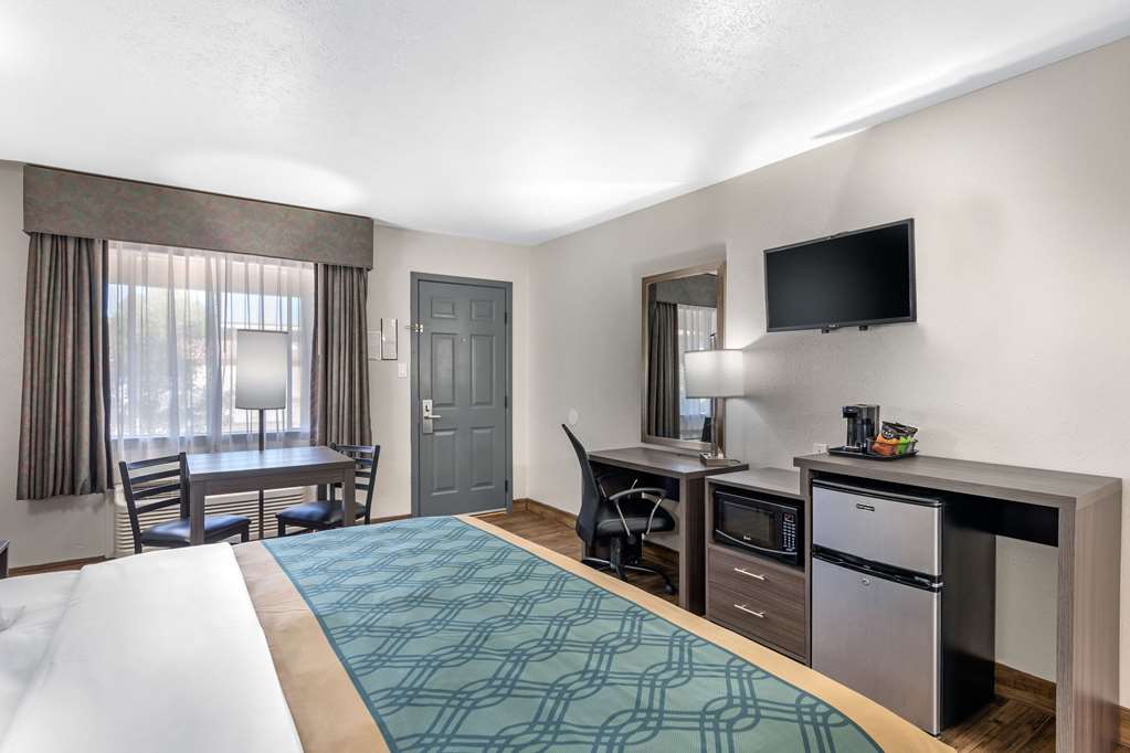 Econo Lodge Inn & Suites Socorro - photo 5