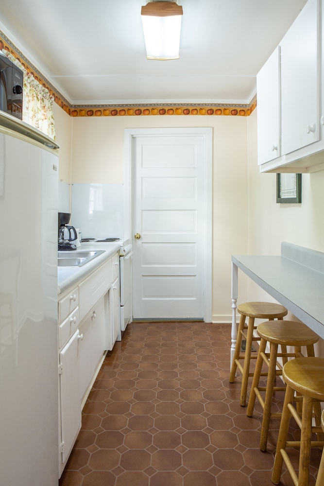 The Chimney Rock Inn & Cottages - photo 127