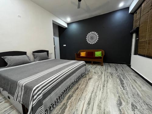 Metro Connected Homestay with Parkview — 5-Star Luxury Hotel in Greater Noida, India