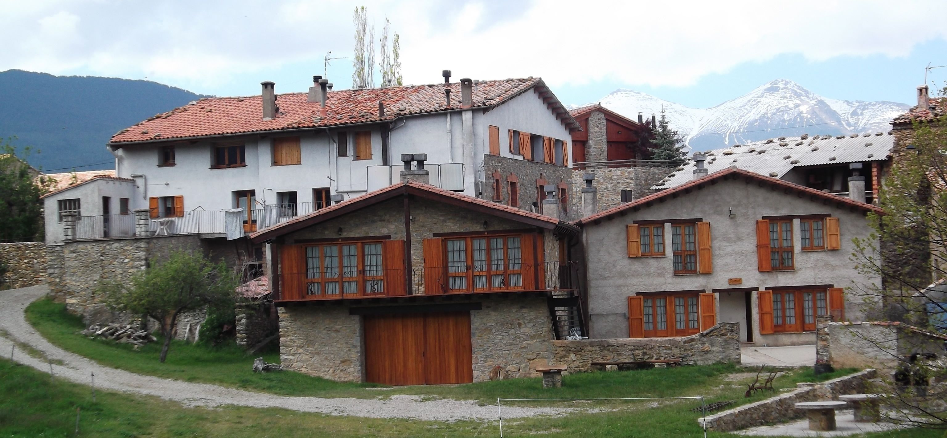 Can Tubau Casa Rural Apartaments 10966617 — Ribes De Freser