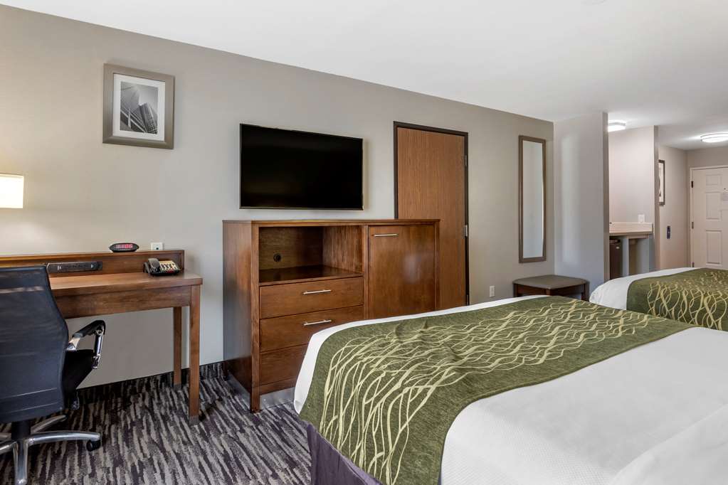Comfort Inn & Suites North Little Rock JFK Blvd - photo 16