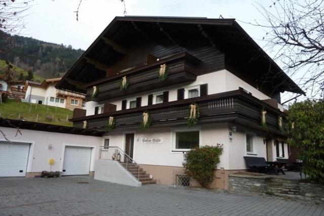 Pension Mühle — 4-Star Luxury Hotel in Zell Am See, Austria