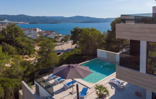 Villa Delux View — 4-Star Luxury Hotel in Opuzen, Croatia