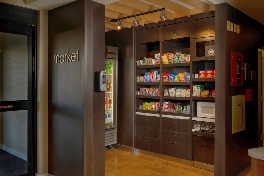 Courtyard by Marriott New Haven Orange Milford - photo 14