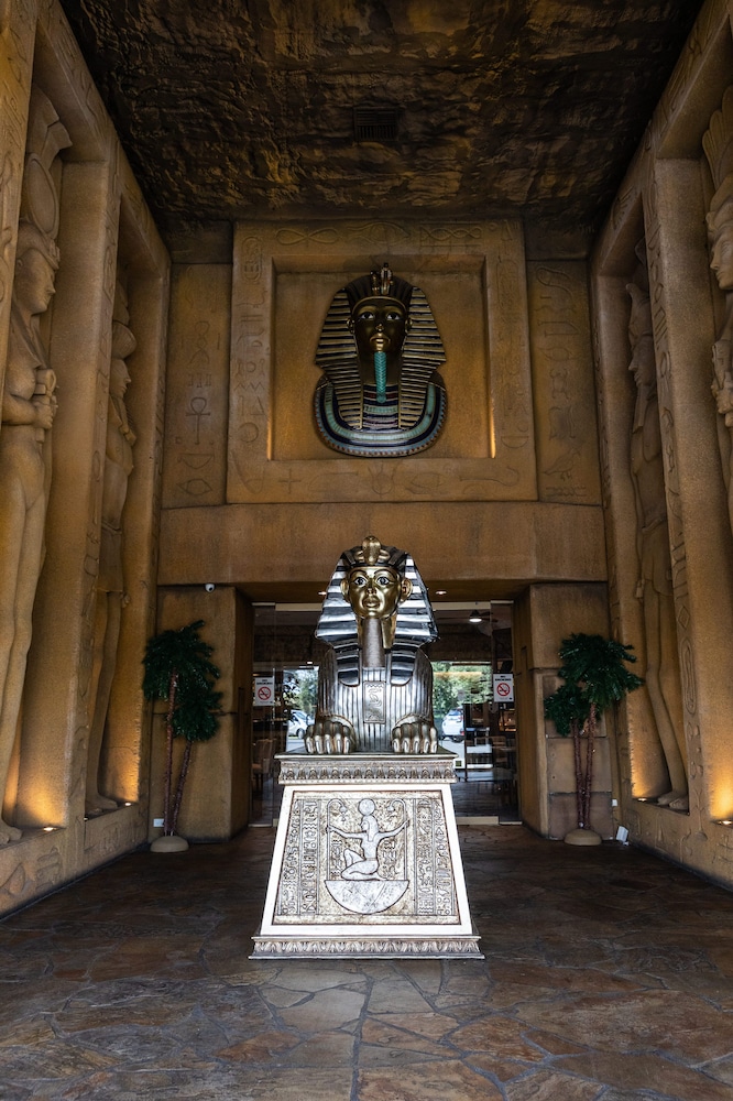 Sphinx Hotel Motel — 4-Star Luxury Hotel in North Geelong, Australia