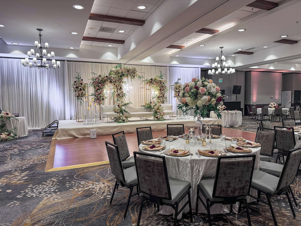 Hilton Sacramento Arden West - photo 30