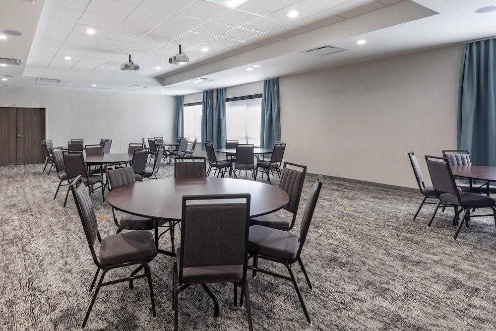 Staybridge Suites Dallas Grand Prairie by IHG - photo 75