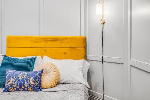 Kings Road Stylish Apartment in Chelsea — 4-Star Luxury Hotel in London, United Kingdom