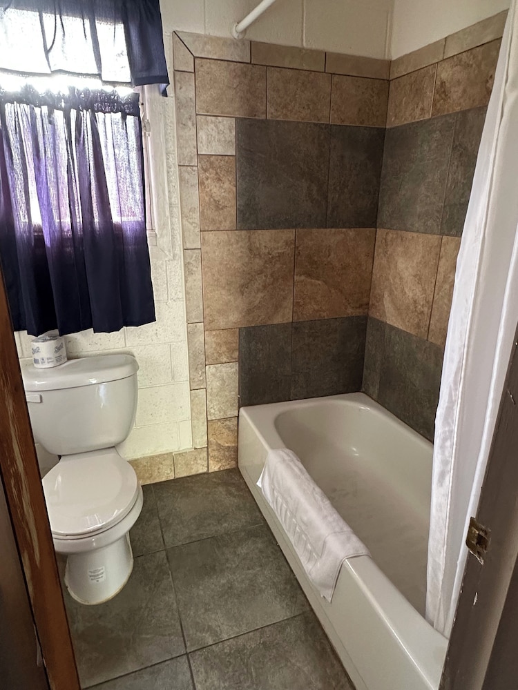 Powell JET Motor Inn - photo 17