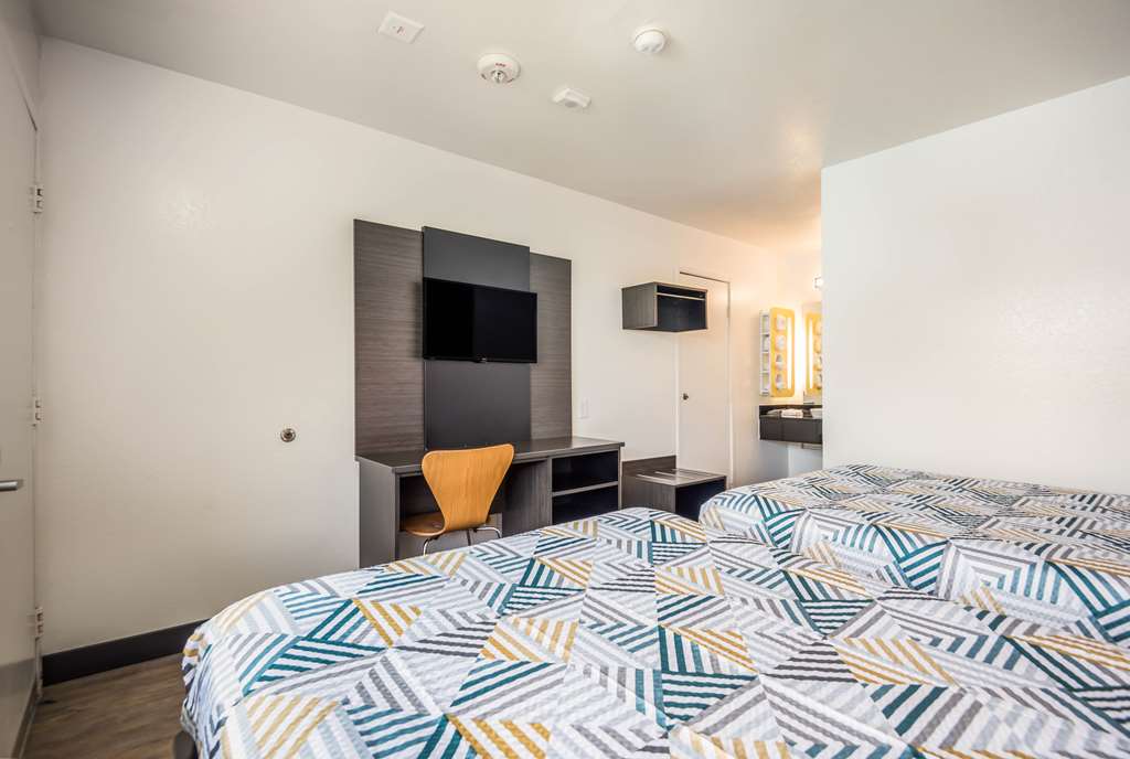 Motel 6 College Station TX Bryan - photo 25