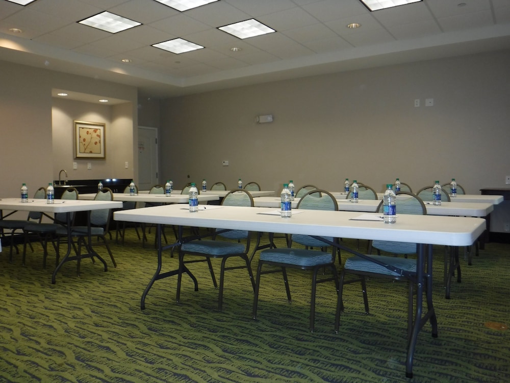 Holiday Inn Express West Jefferson by IHG - photo 26