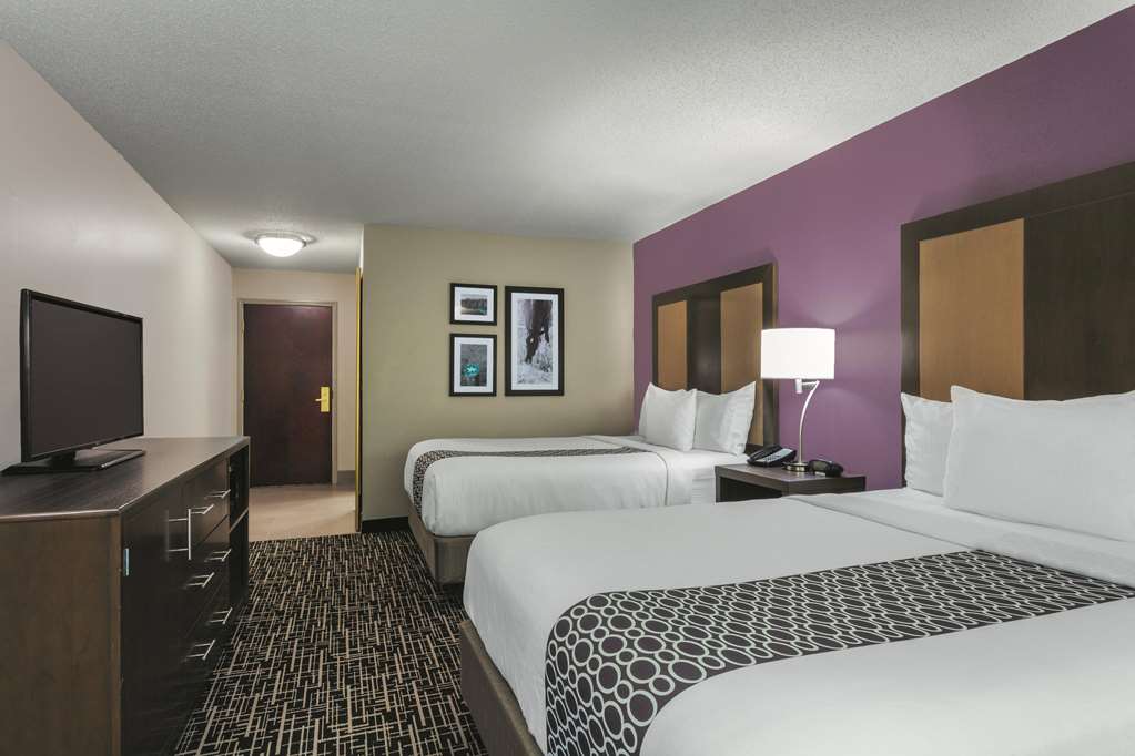 La Quinta Inn & Suites by Wyndham Covington - photo 9
