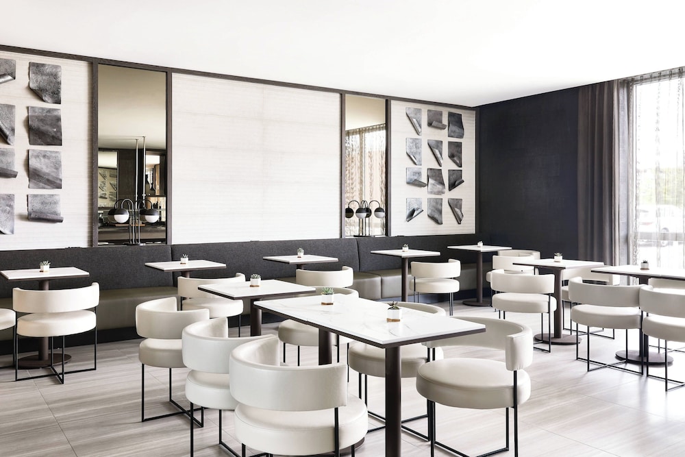 AC Hotel by Marriott Miami Airport West Doral - photo 33