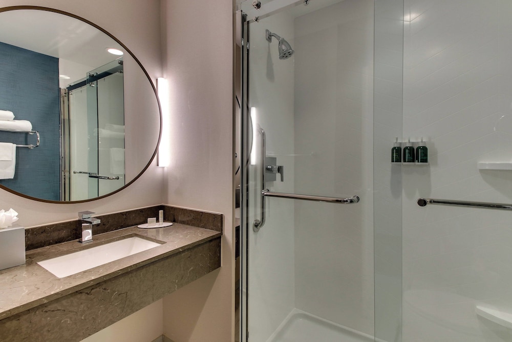 Fairfield Inn & Suites by Marriott Birmingham Downtown - photo 19