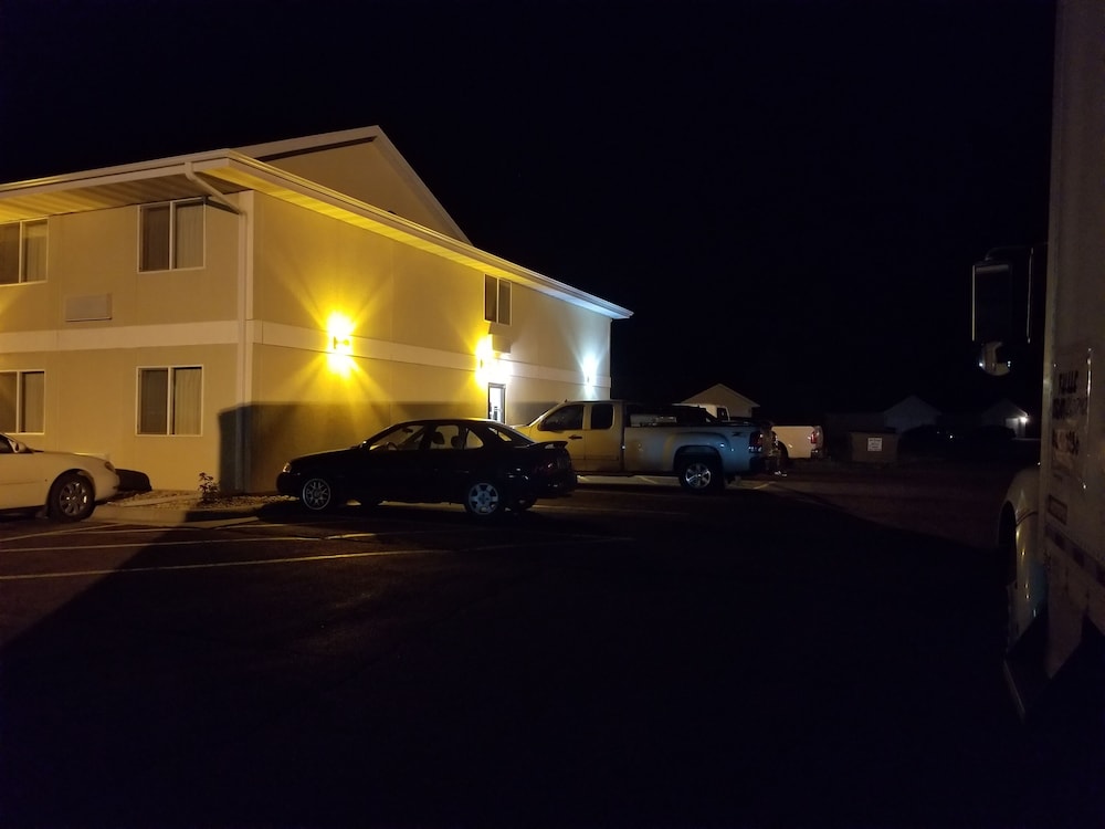 Bilmar Inn & Suites Dell Rapids Near Sioux Falls - photo 181