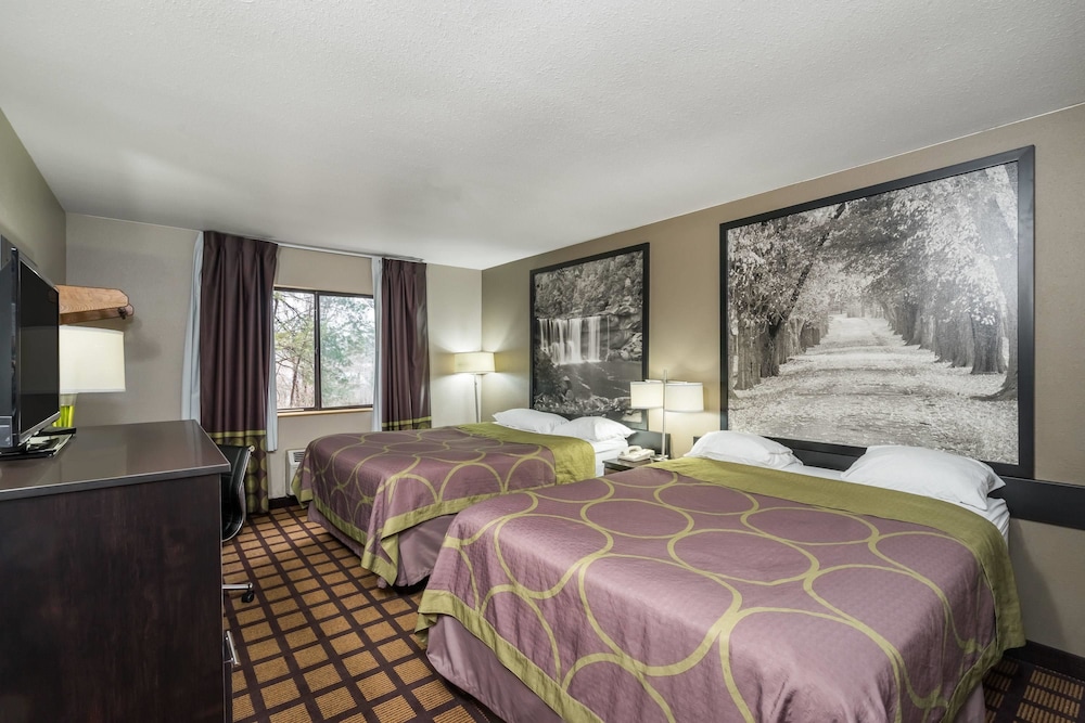 Super 8 by Wyndham Munfordville KY - photo 3