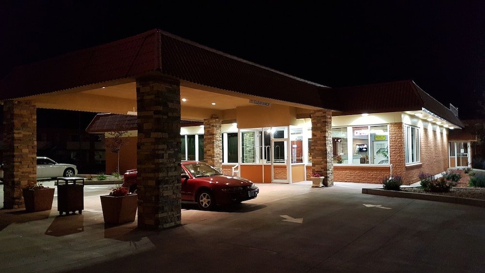 La Junta Inn - photo 52