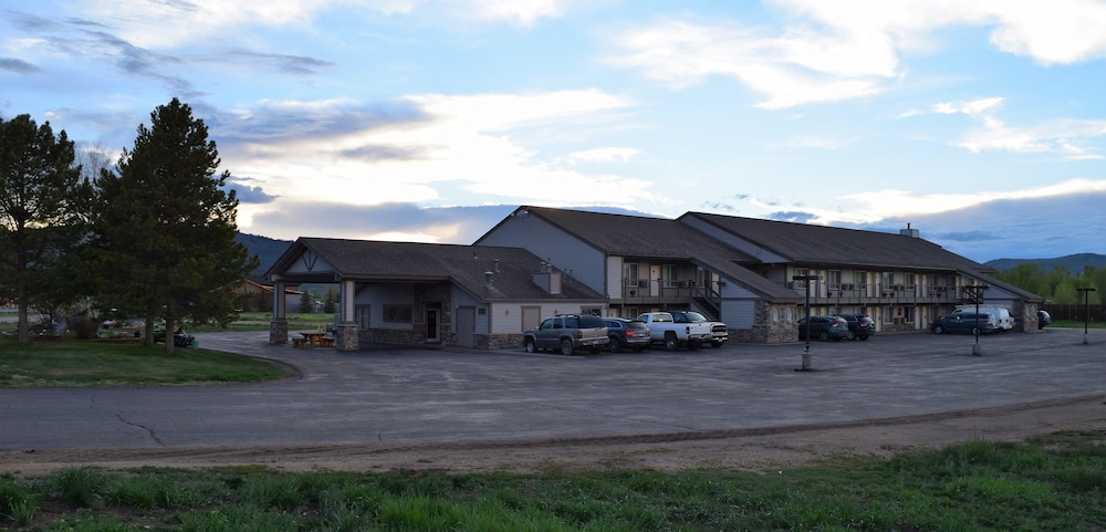 Littletree Inn in Granby, United States