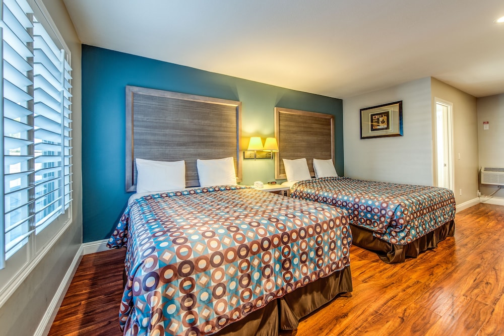 Hotel 414 Anaheim - photo 40