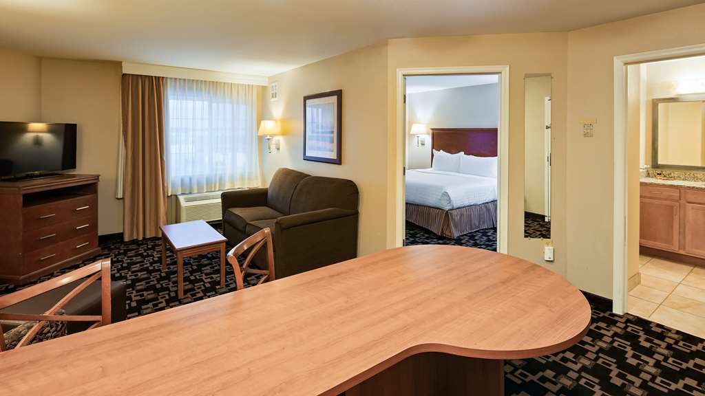 Best Western Plus Wausau Rothschild Hotel - photo 18