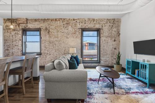 Brick & Bed Riverfront Lofts PC 205 — 4-Star Luxury Hotel in Saint Louis, United States