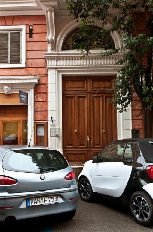 Piazza Risorgimento Studio - carbon neutral hotel in Rome