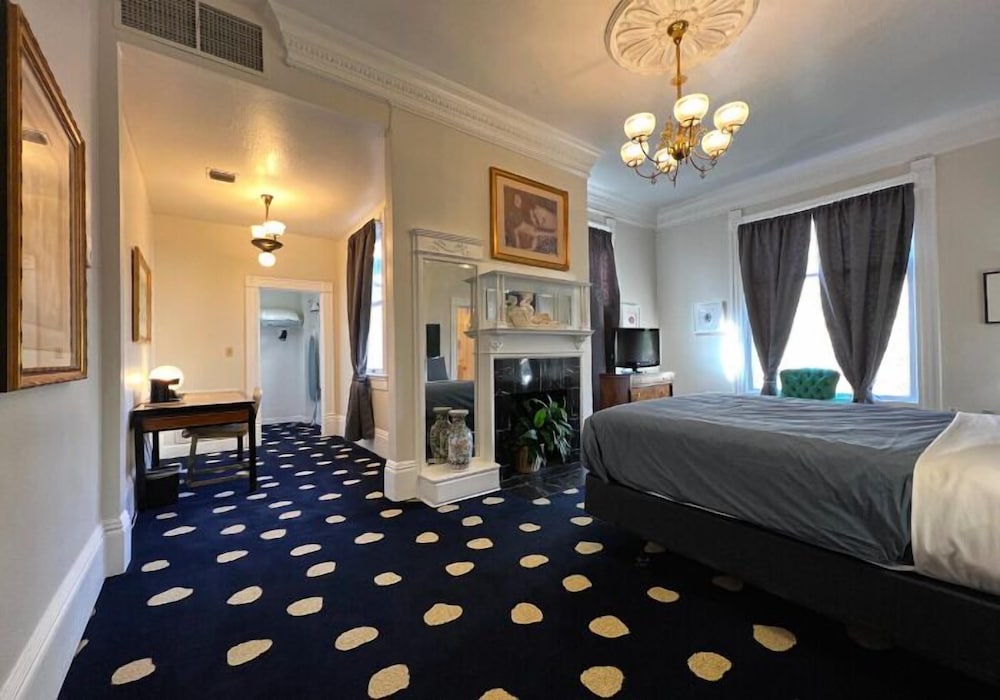 The Sterling Hotel - photo 5