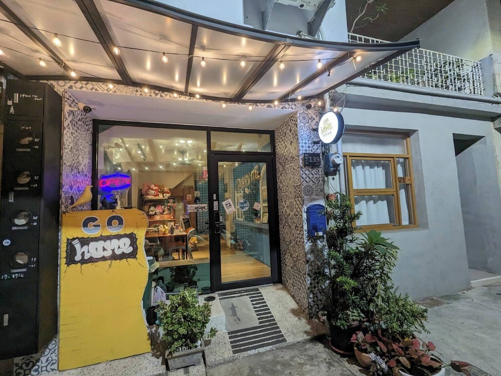Go Home Homestay — 4-Star Luxury Hotel in Kaohsiung, Republic of China Taiwan