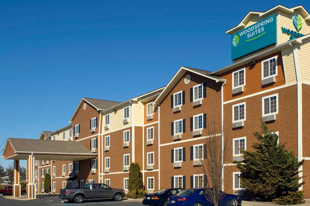 WoodSpring Suites Allentown Bethlehem - photo 4