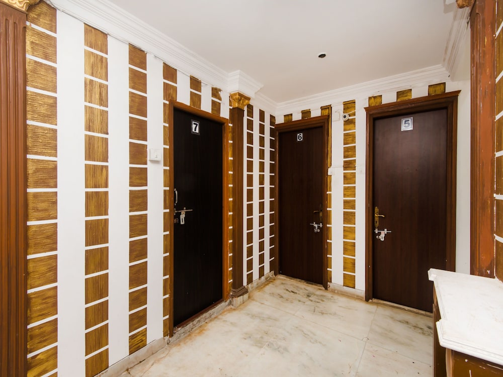 OYO 11879 Ashu Bini Hospitality Pvt Ltd Kalptaru