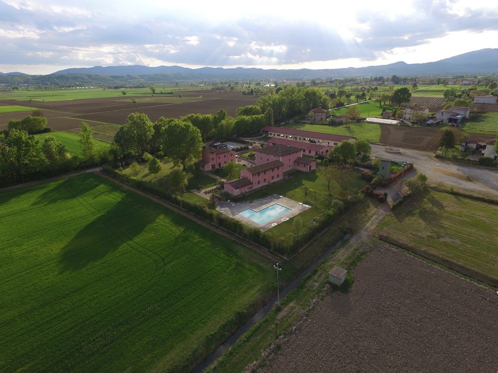 Antico Borgo De Romolini - carbon neutral hotel in Sansepolcro