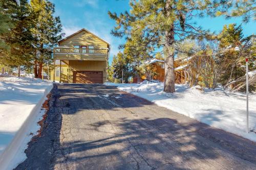 Solvang Family Getaway in Truckee, United States