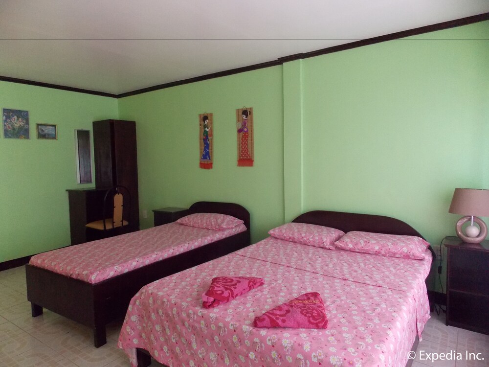 Looc Garden Beach Resort — hotel in Argao