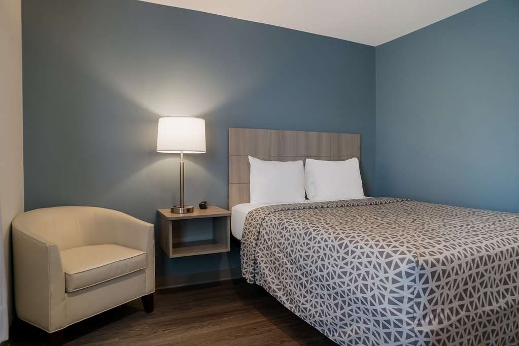 Woodspring Suites Detroit Sterling Heights - photo 18