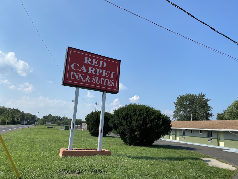 Red Carpet Inn And Suites — Wrightstown