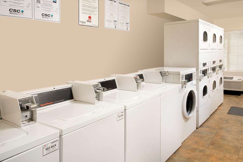 WoodSpring Suites San Antonio Fort Sam - photo 14