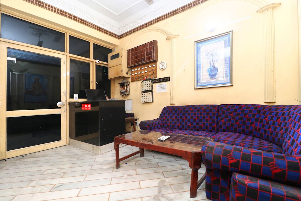 OYO 29193 Amrit Guest House