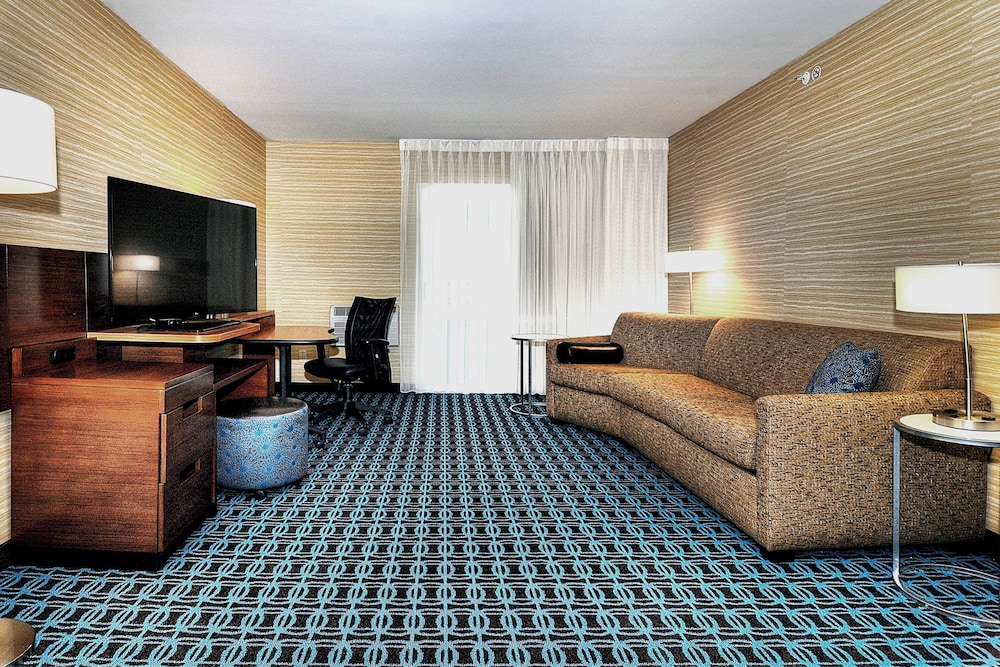Fairfield Inn & Suites Los Angeles Rosemead - photo 21